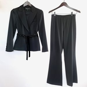 LAFAYETTE 148 NEW YORK PETITE Silk Two Piece Pantsuit Sz 2 Jacket Sz 4 Pant